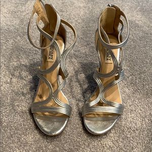 Badgley Mischka silver evening shoes size 8